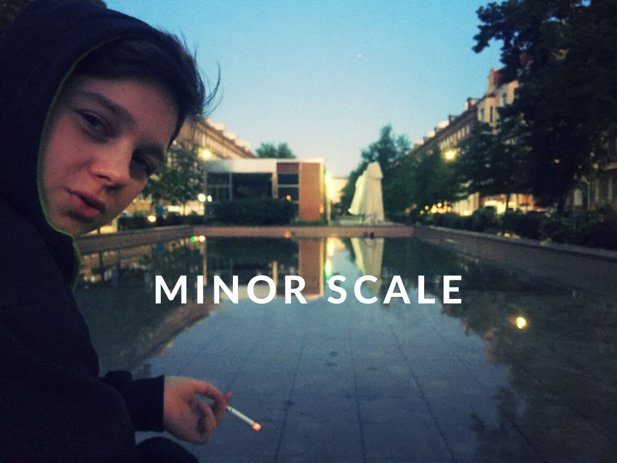 minor scale - street photography by Jackie Branc - Szczecin