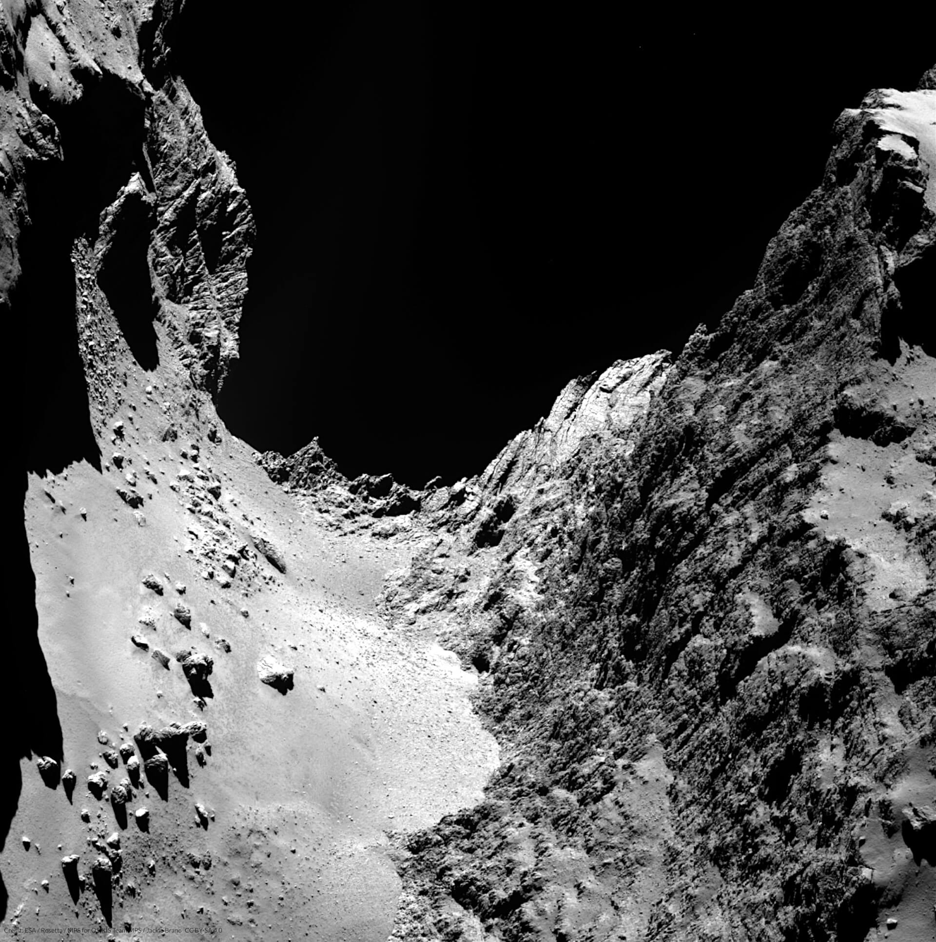 N20140922T210936336ID50F22 | Credit: ESA / Rosetta / MPS for OSIRIS Team MPS / Jackie Branc CC BY-SA 4.0