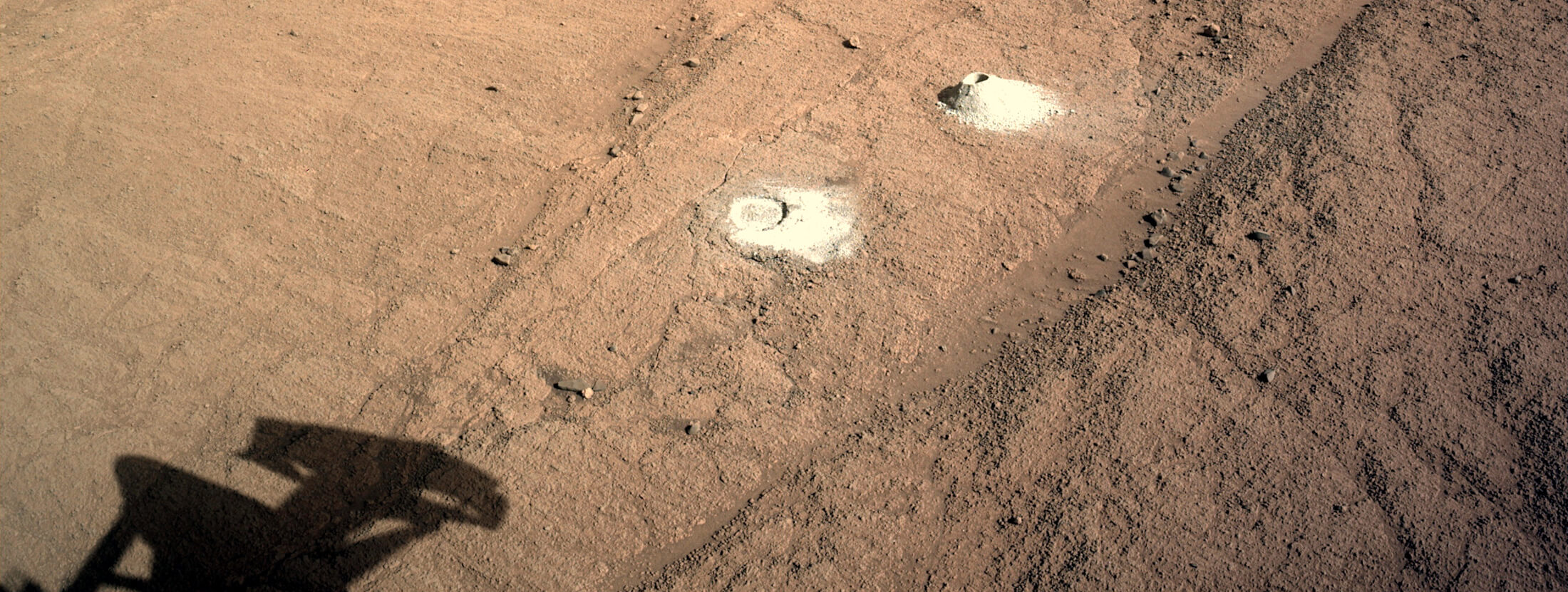 Mars Perseverance Sol 1409: Front Left Hazard Avoidance Camera (Hazcam) | enhanced panorama Feb. 5, 2025 (Sol 1409) | 16:37:13 local solar time source images: Mars_Perseverance_FLF_1409_0792038971_786ECM_N0680000FHAZ02008_02_095J Mars_Perseverance_FLF_1409_0792038971_786ECM_N0680000FHAZ02008_01_095J Image Credit: NASA/JPL-Caltech/Jackie Branc