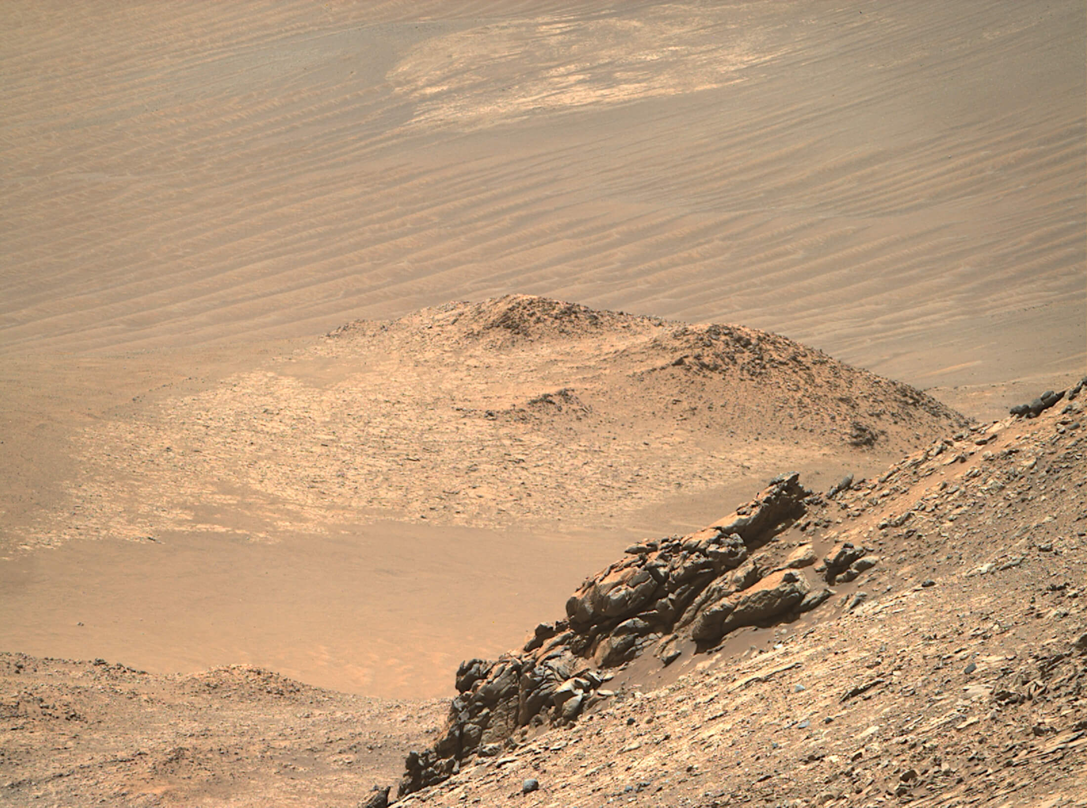 Mars Perseverance Sol 1456: Right Mastcam-Z Camera / enhanced March 25, 2025 (Sol 1456) / 11:55:04 local solar time source iamge: Mars_Perseverance_ZR0_1456_0796193933_069EBY_N0710056ZCAM04101_1000LMJ Image Credit: NASA/JPL-Caltech/ASU/Jackie Branc